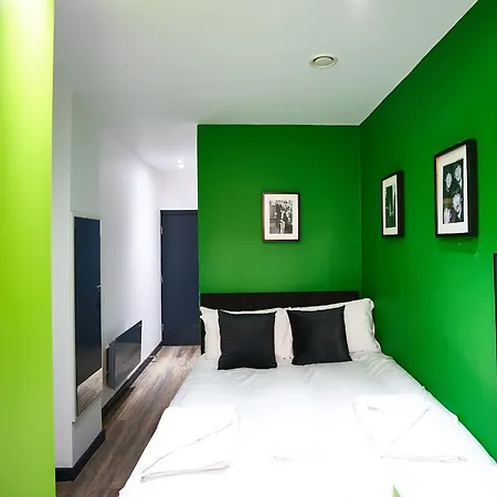 Mccartney Suite 5 Bedrooms, 5 Bathrooms Liverpool Exterior photo