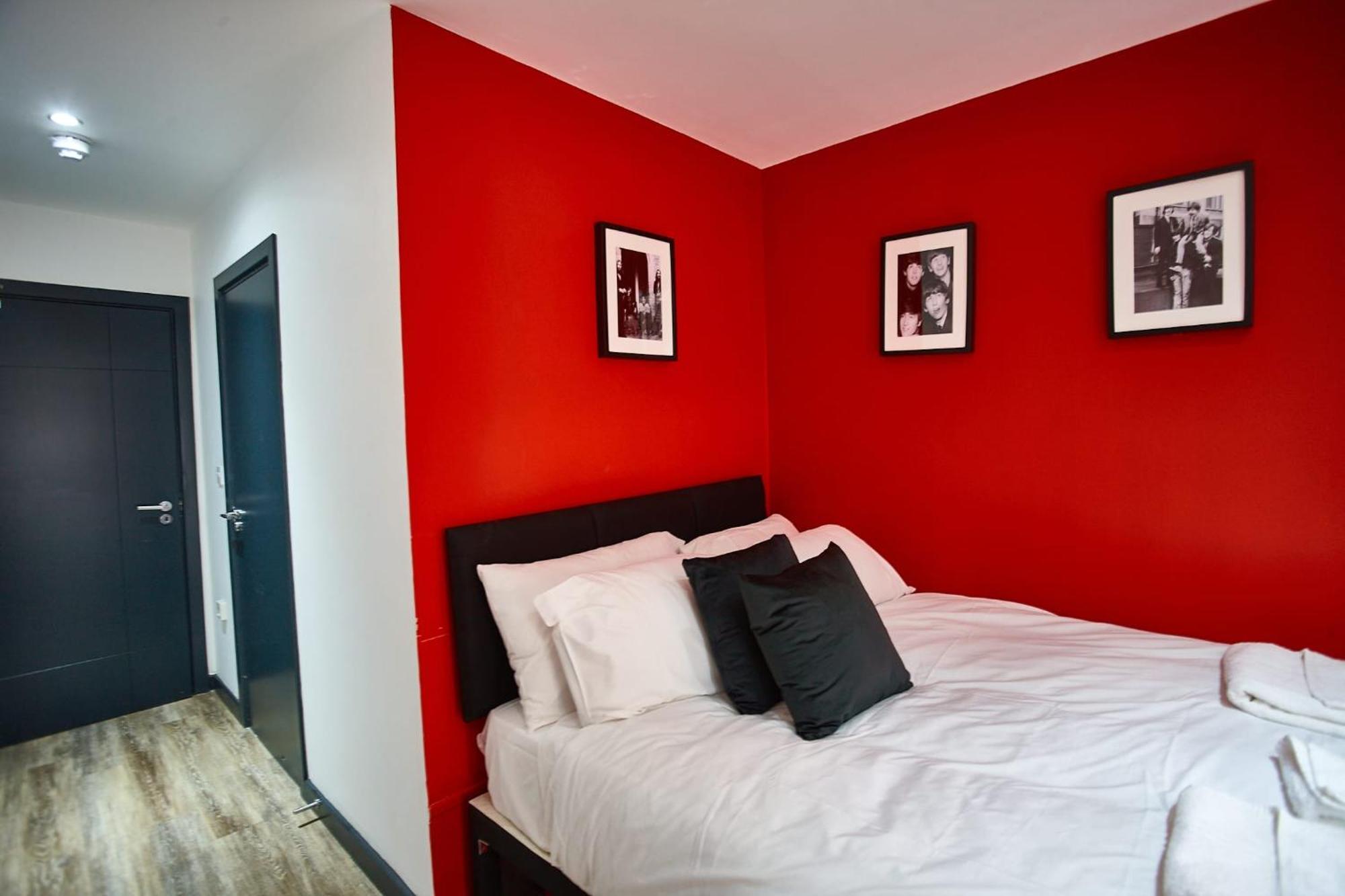 Mccartney 5 Bedrooms, 5 Bathrooms Apartment Liverpool