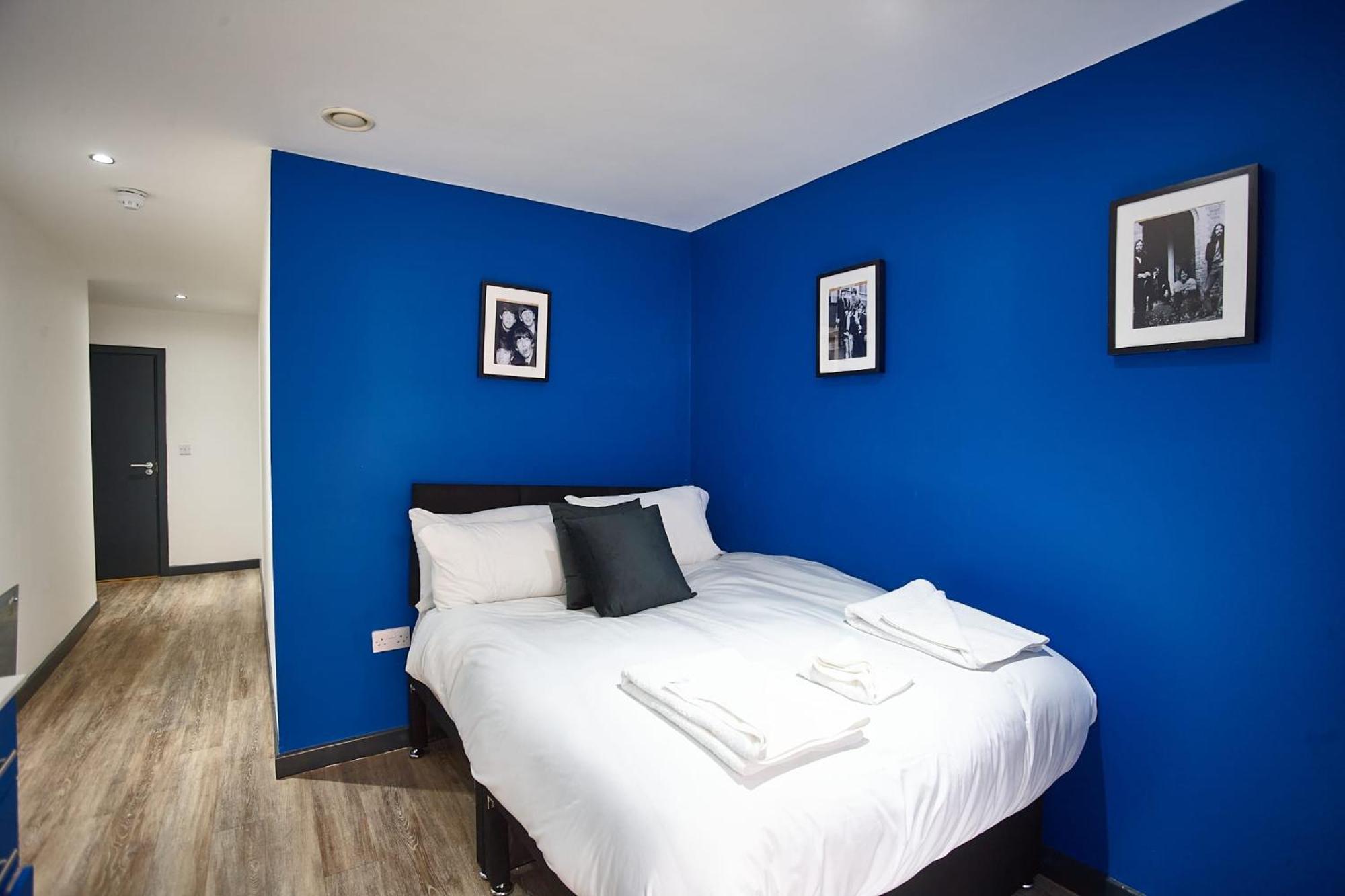 Apartment Mccartney 5 Bedrooms, 5 Bathrooms