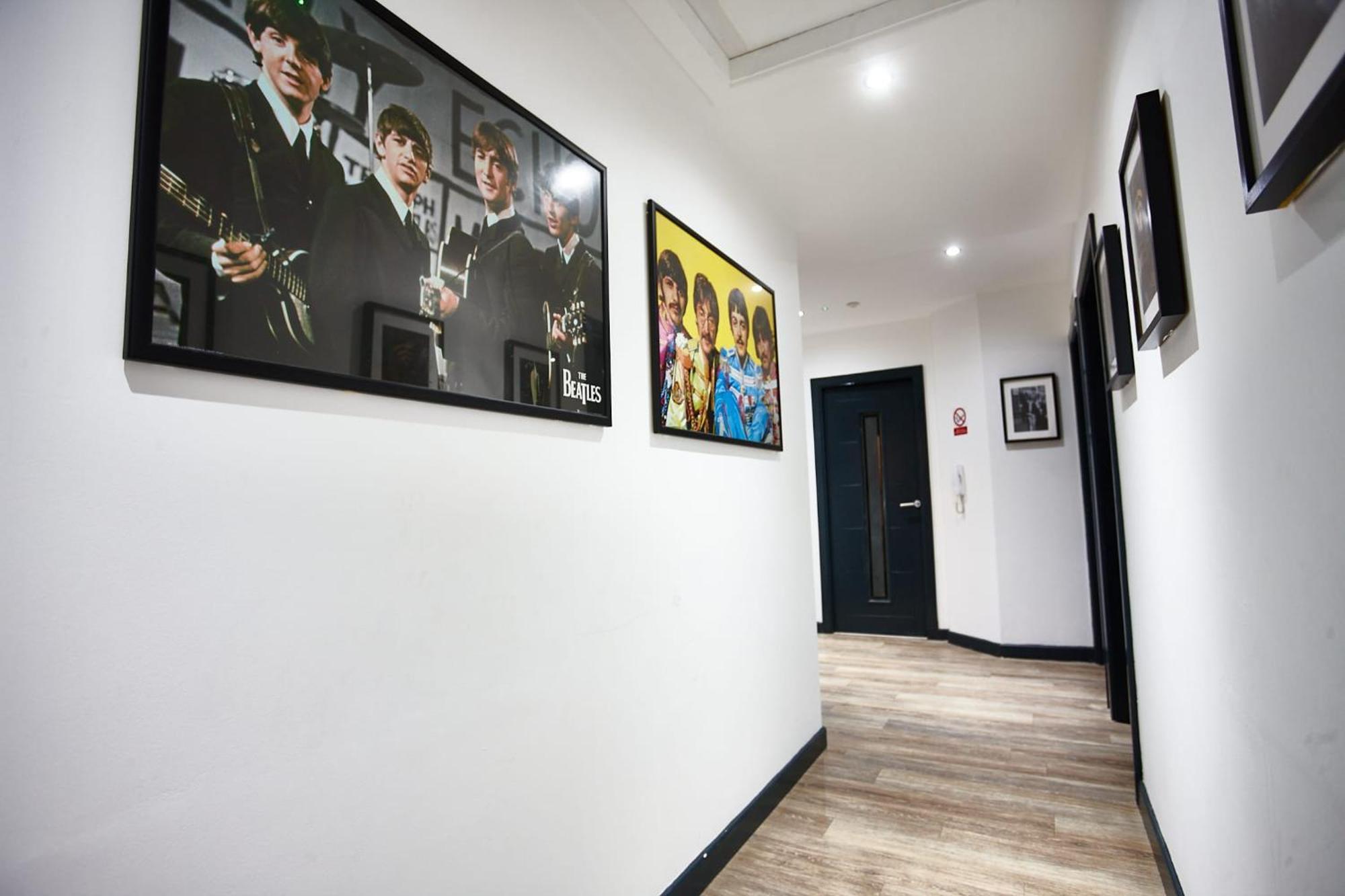 Mccartney 5 Bedrooms, 5 Bathrooms Apartment Liverpool